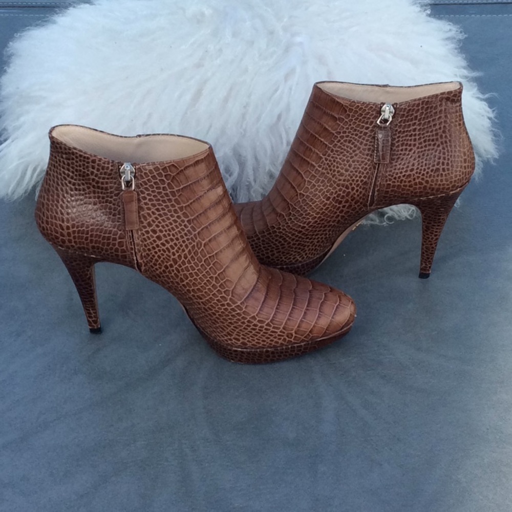 Prada crocodile bootie tan size 39 - Picture 2 of 8